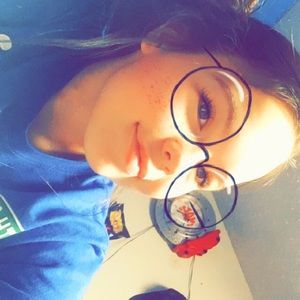 Meet your Posher, Isabella